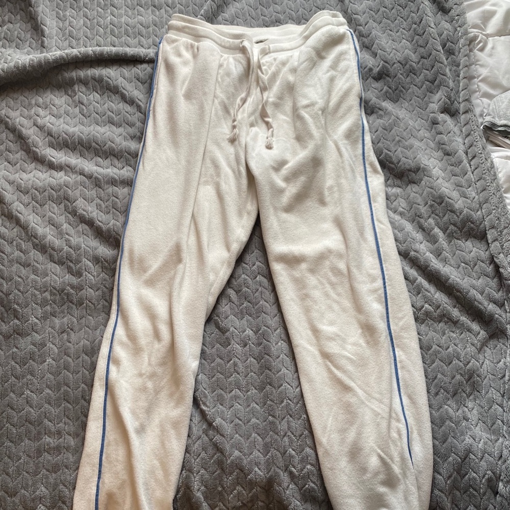 American Eagle joggers